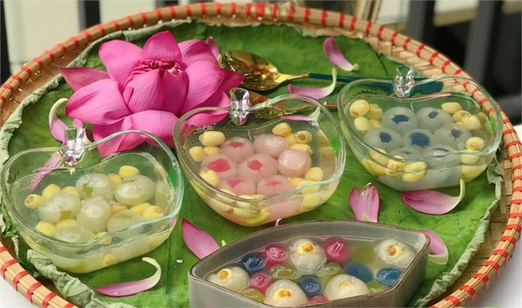 Chè sen long nhãn – món chè thanh mát, thanh tao, đặc trưng mùa hè của người Hà Thành