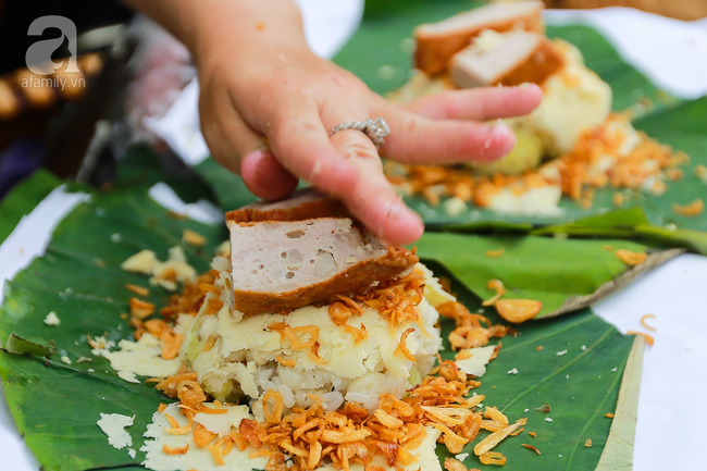 Xôi xéo Hà Nội – xôi dẻo, đậu xanh và hành phi vàng ruộm