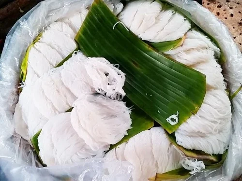 Bún khô Phú Đô – đặc sản làng nghề Hà Nội, sợi bún trắng trong, dai ngon tự nhiên