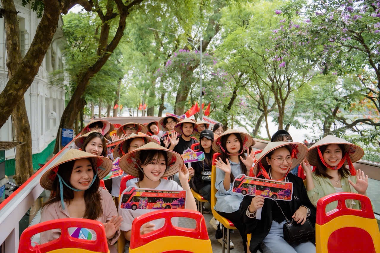 kinh-nghiem-di-xe-bus-2-tang-ha-noi (2).JPG