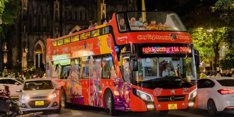 Tour Đêm xe buýt 2 tầng – khám phá vẻ đẹp huyền ảo và lung linh của thành phố khi đêm xuống
