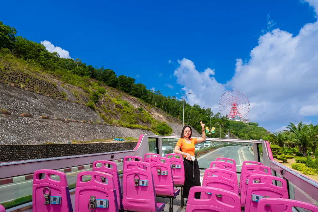 Xe buýt 2 tầng tham quan Hạ Long – dịch vụ city tour được du khách yêu thích