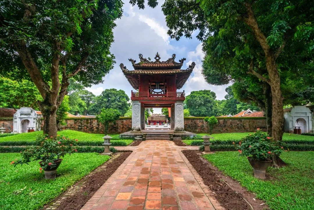 xe-buyt-2-tang-ha-noi (8).webp